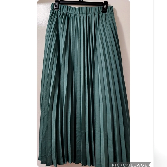 Target Dresses & Skirts - Skirts